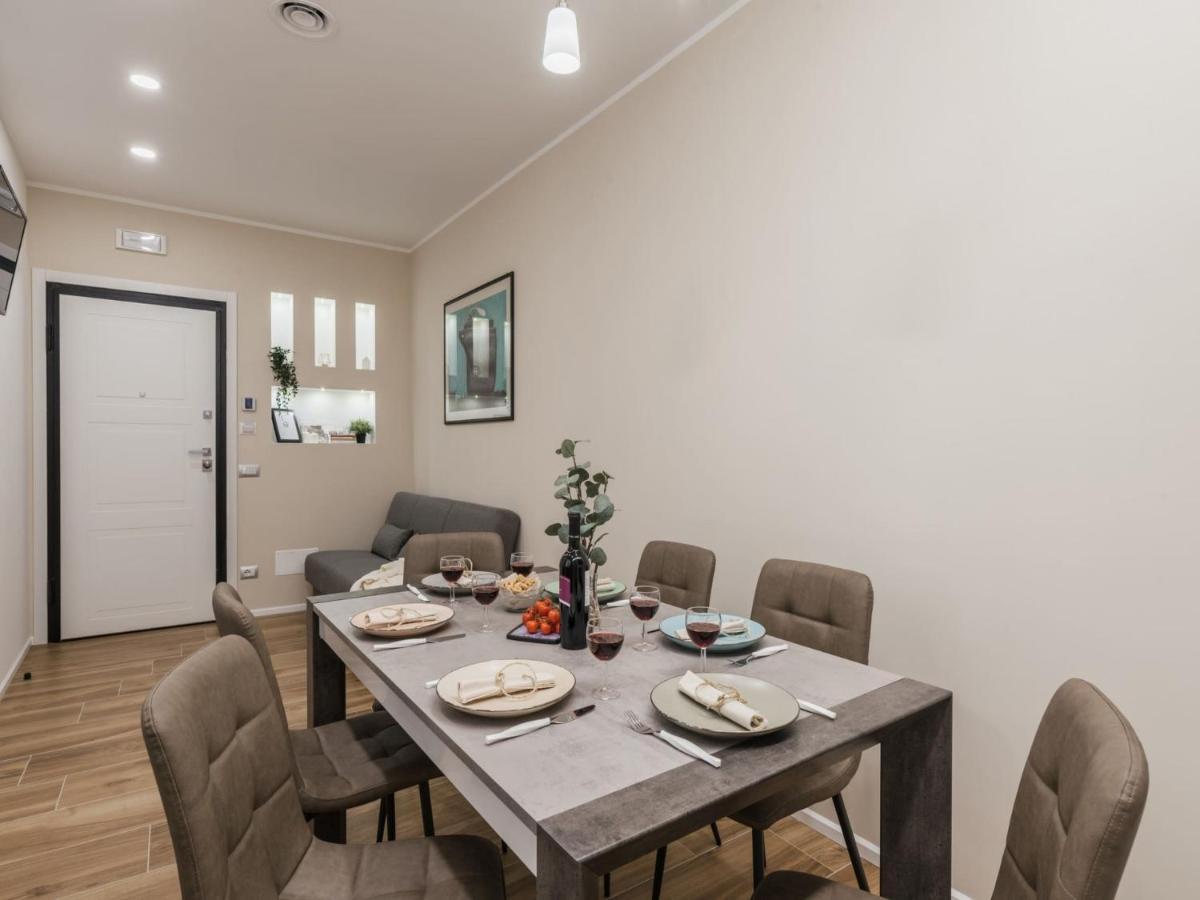 The Best Rent - Modern Three-Bedroom Apartment A Few Steps From The Colosseum Exterior photo